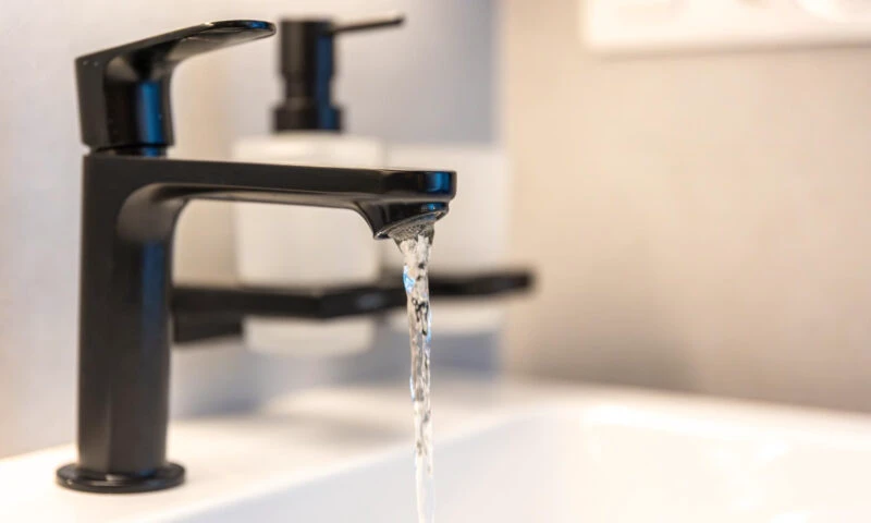 Prefectul judeţului Prahova: Reluarea alimentării cu apă în localitățile afectate ar urma să înceapă din această seară