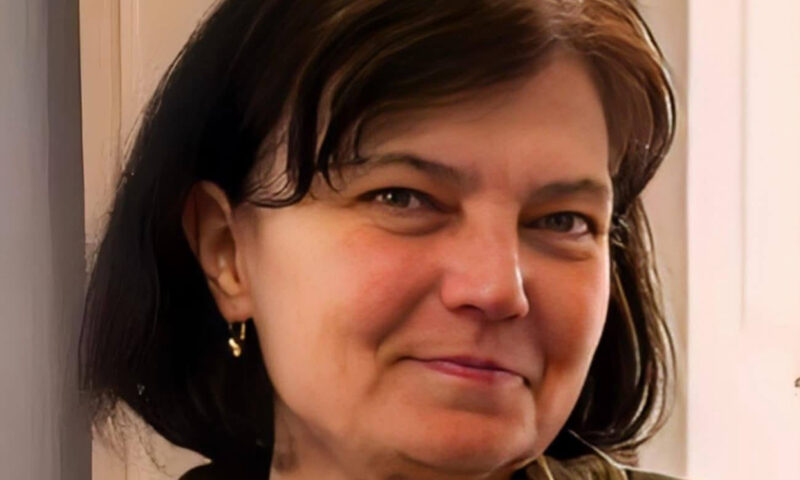 A murit jurnalista Simona Popescu. A plecat să se odihnească, lăsând în urmă ceea ce a iubit mai mult