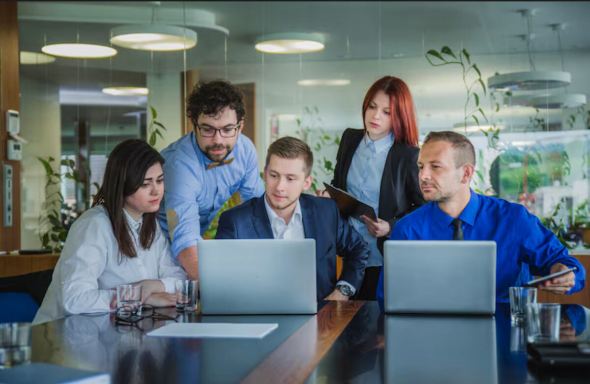 Schimbarea relațiilor de muncă. 14 zile rămase pentru angajatori, efecte pentru salariați