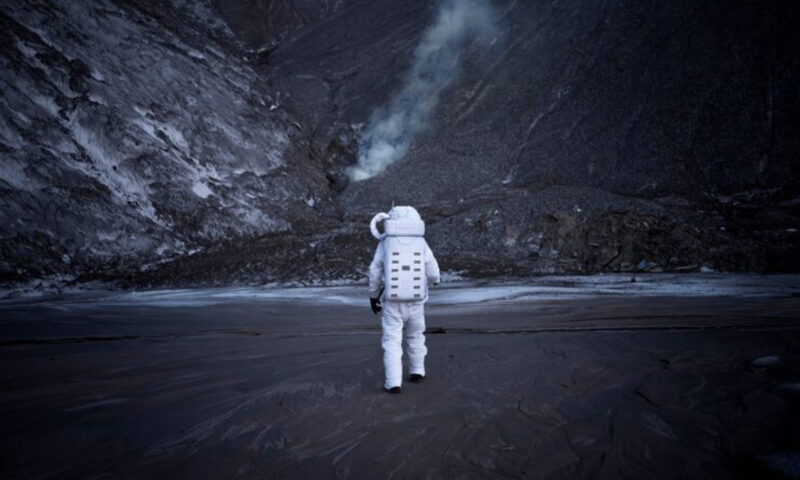 Trump reorganizează politica spațială. Astronauții americani ar putea fi trimiși pe Lună până în 2028