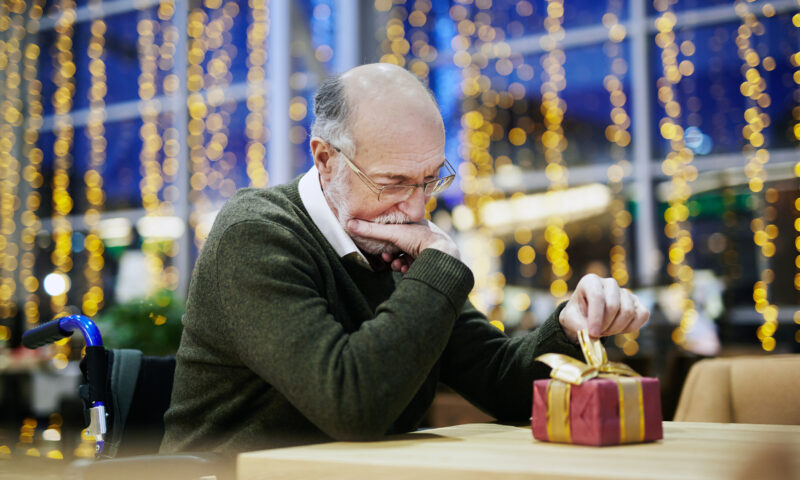 Sărbători în tăcere. Bunicii care nu mai așteaptă pe nimeni