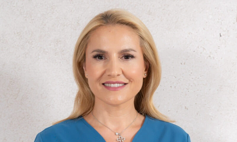 Fiecare zâmbet are povestea lui! Dr. Teodorina Secară aduce un plus de valoare stomatologiei din București