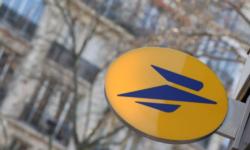 Grupul prorus Noname057(16) revendică atacul care a paralizat Poșta franceză de Crăciun