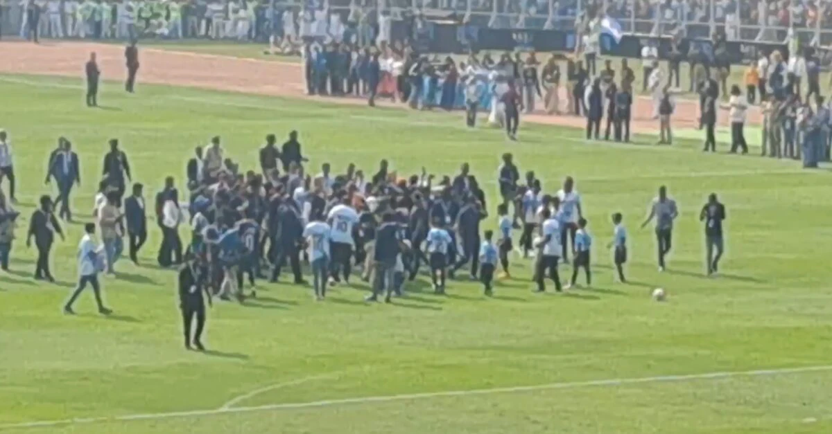 Vizita lui Messi în India a generat o revoltă în stadion. A fost necesară evacuarea fotbalistului