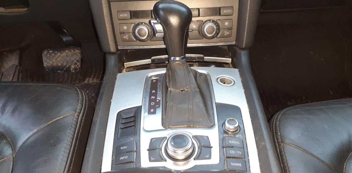 Mașină automată, parcare, oprire