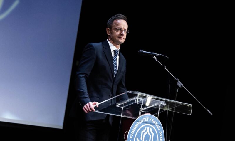 Budapesta sfidează pactul UE privind migrația: Zero migranți, zero contribuții