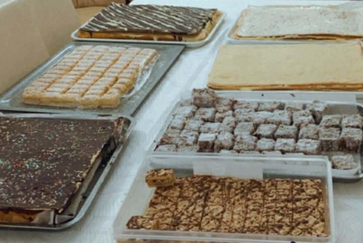 Cât costă un kilogram de prăjituri de casă în prag de Sărbători. Prețurile nu sunt pentru toate buzunarele