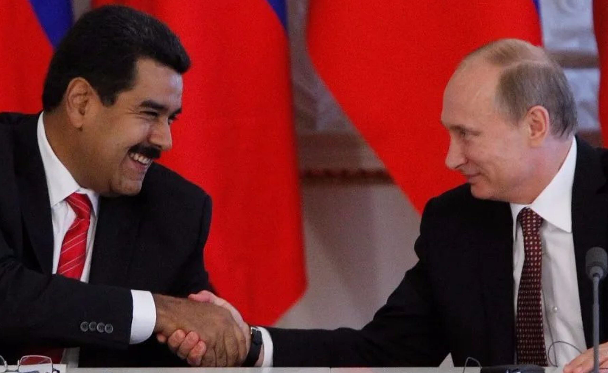 Vladimir Putin și Nicolas Maduro