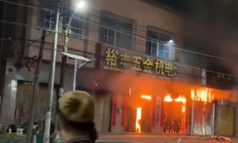 Alți 12 chinezi au ars de vii într-un incendiu la o clădire rezidențială