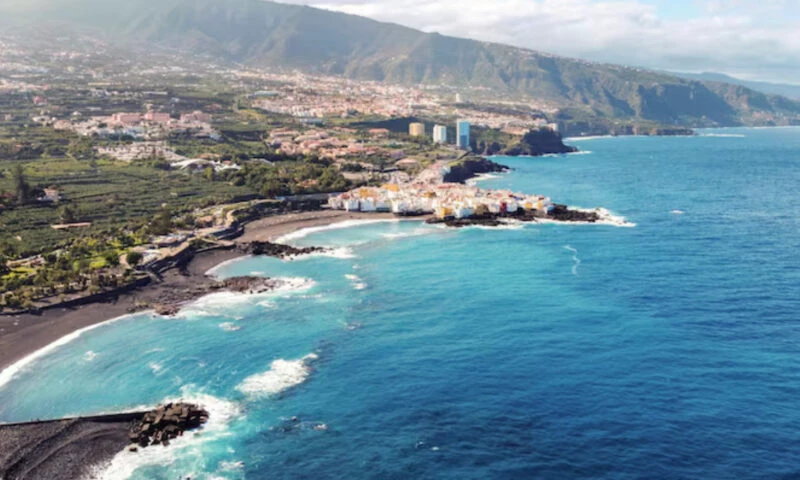 Trei turiști au murit în Tenerife, după ce un val a lovit piscina naturală în care se aflau