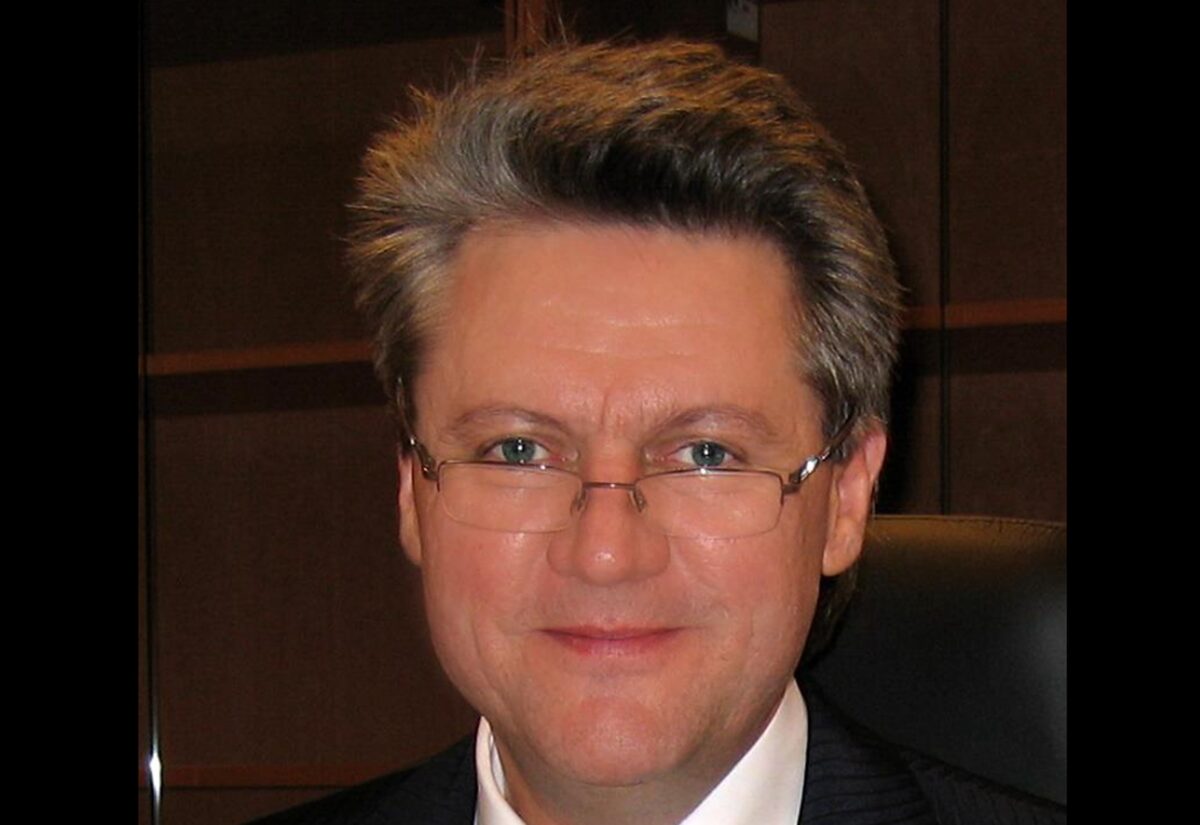 Profesor de drept, despre decizia CCR: Neprezentarea unui judecător în deliberare echivalează cu demisia automată