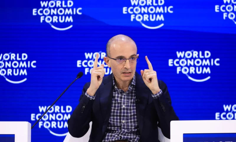 Yuval Noah Harari la Davos: AI nu este o unealtă. Este un agent care poate prelua puterea