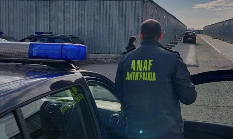 Inspectori ANAF din București, condamnați după ce au recunoscut la DNA că au luat mită