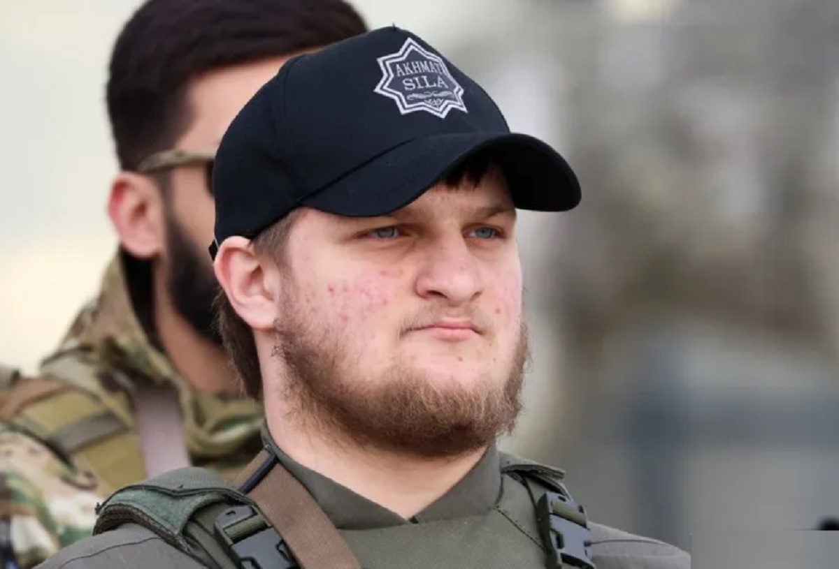 Fiul lui Ramzan Kadîrov, de doar 20 de ani, făcut lider de facto în Cecenia de tatăl său