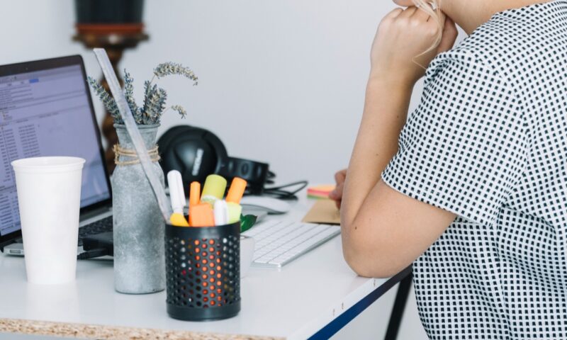 Încep concedierile. Bugetarii care au venit beți la serviciu, primii care pleacă 