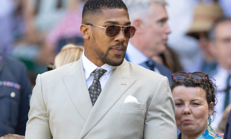 Șoferul lui Anthony Joshua, plasat în arest preventiv după accidentul în care au murit doi oameni