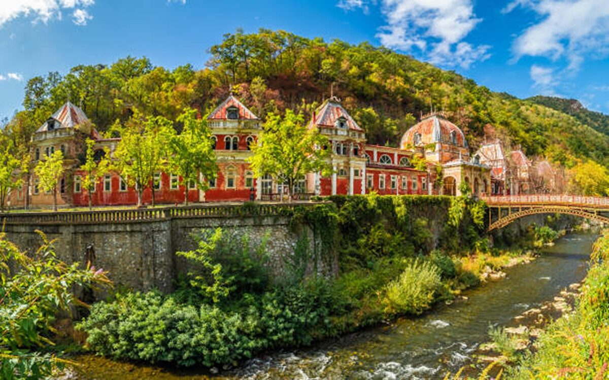 Orașul cu climă mediteraneană din România. Căldura începe pe 8 aprilie