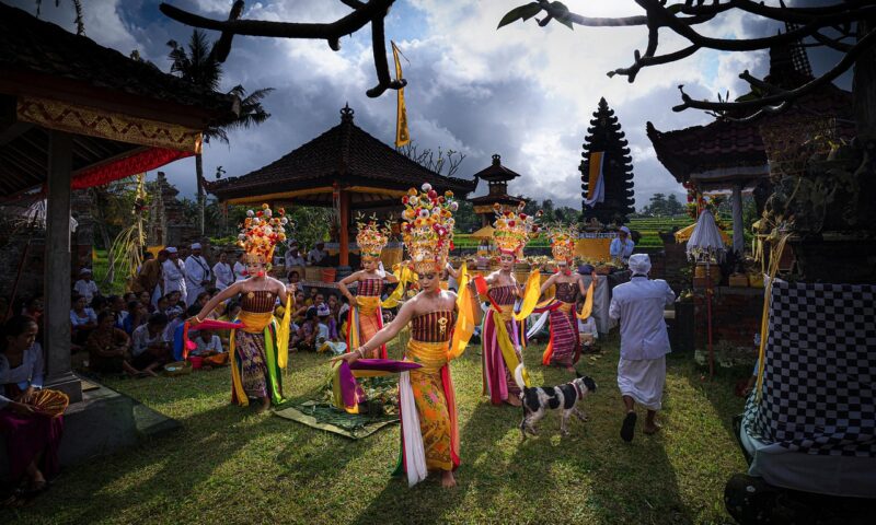 Secretele templelor din Bali: povești despre zei și spirite