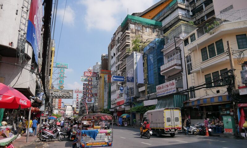 Regulile vestimentare pe care turiștii trebuie să le respecte în orașele din Thailanda