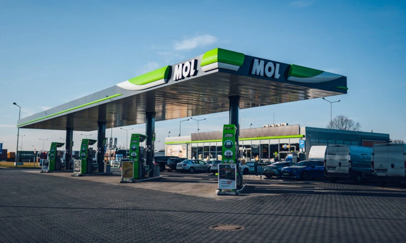 Grupul MOL preia pachetul majoritar al NIS de la Gazprom. Va deține 56,15% din participația companiei sârbe