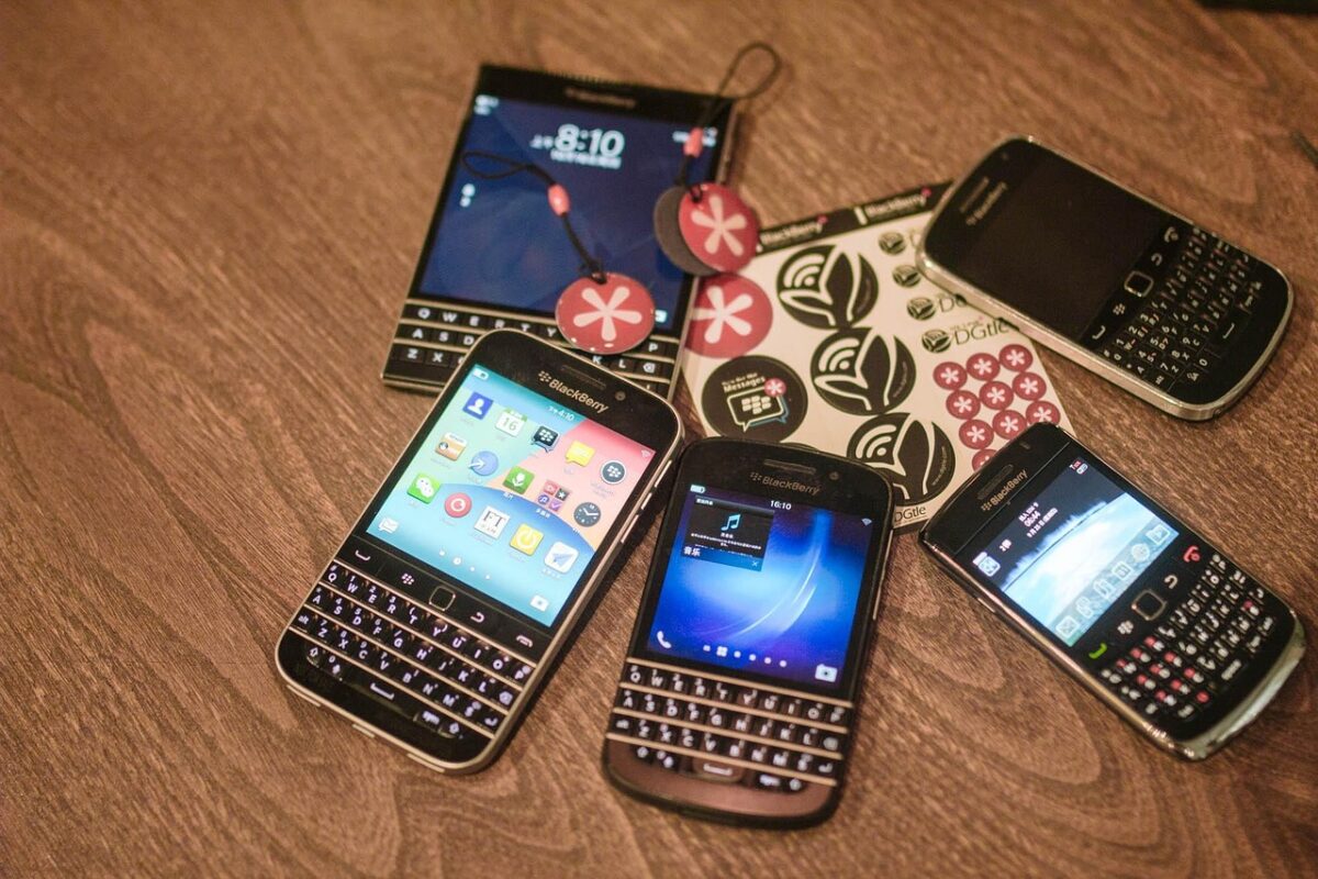 BlackBerry revine pe piață cu un telefon Android adaptat vremurilor actuale