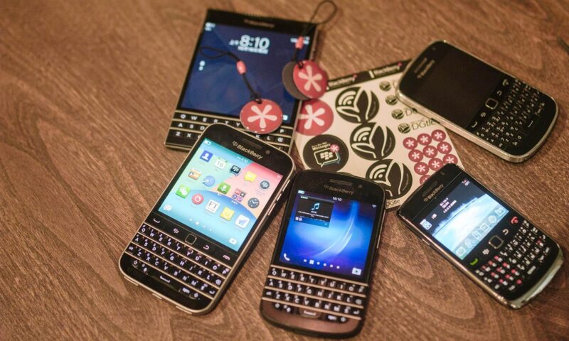 BlackBerry revine pe piață cu un telefon Android adaptat vremurilor actuale