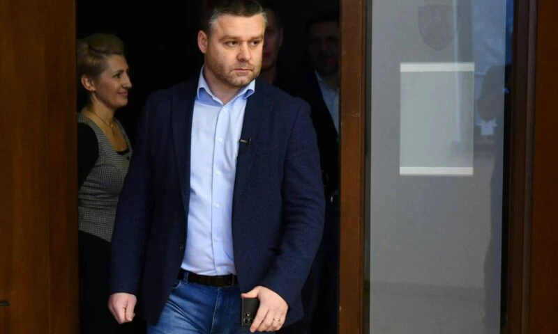 Primăria Capitalei, în criză la început de an. Ciucu: PMB nu are bani nici să treacă strada