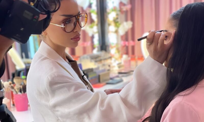 Ce tip de machiaj se poartă la evenimentele din 2026. Tendințele marchează o schimbare clară de direcție