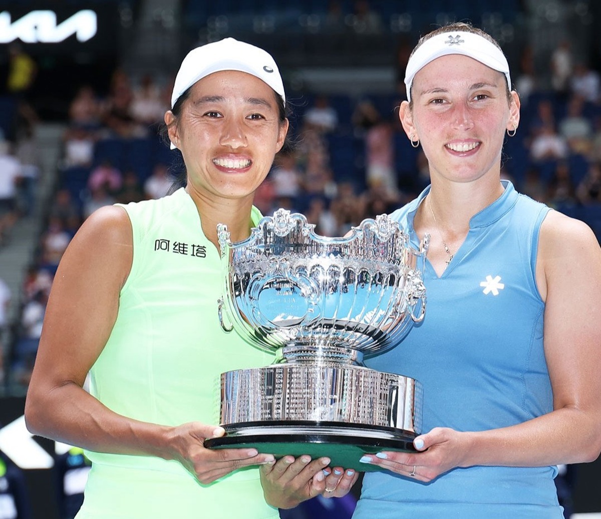 Finala de dublu feminin de la Australian Open, câștigată de Elise Mertens și Zhang Shuai