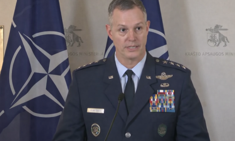 Hărți secrete și nave fantomă. Ce pregătesc Rusia și China în Arctica