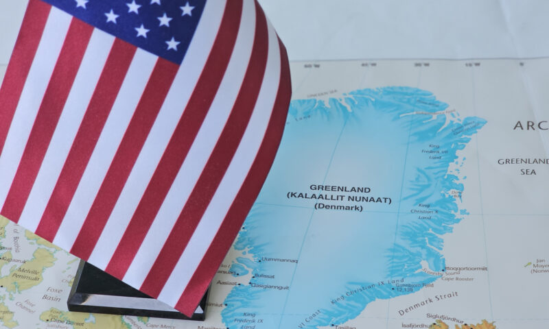 Donald Trump scoate 700 de miliarde de dolari din vistieria SUA pentru Groenlanda