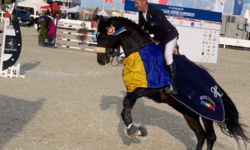 Ionel Bucur, de 47 de ani în lotul național. La 61, încă titular