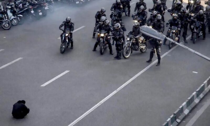 Revoluție în Iran. Represiune dură a regimului de la Teheran contra protestatarilor