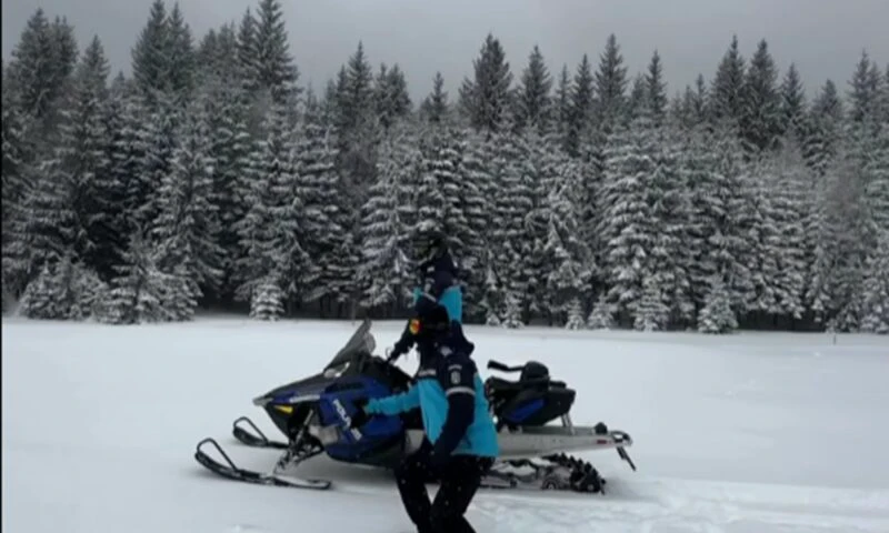 Jandarmii montani, experiment la -17 grade în Harghita: Aceasta este temperatura din biroul jandarmilor