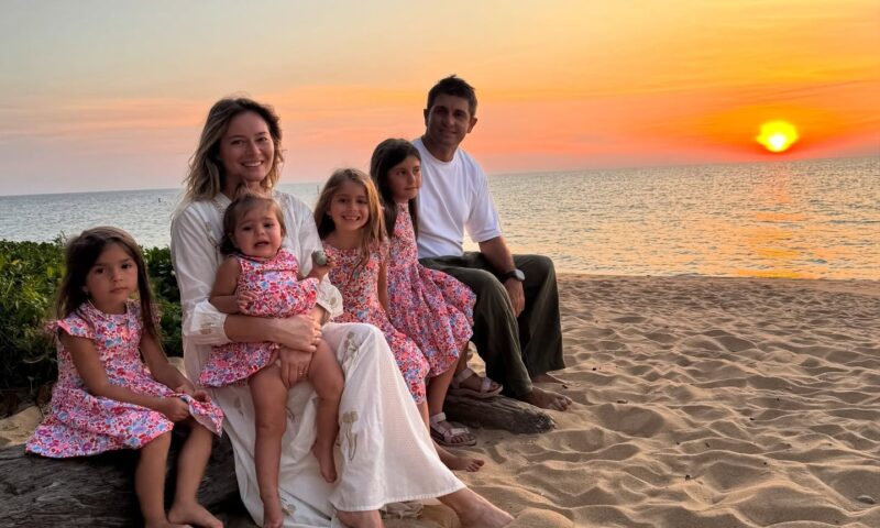 Laura Cosoi, însărcinată din nou. Actrița va deveni mamă pentru a cincea oară