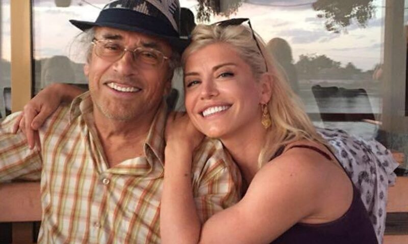 Ținută surprinzătoare purtată de Loredana Groza la cimitirul Bellu, în ziua înmormântării tatălui ei