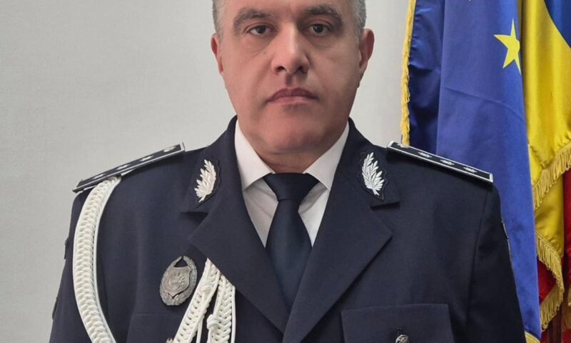 Șeful IPJ Dolj a murit la birou, la 51 de ani. Comisarul-șef Marius-Daniel Mîrzacu ar fi suferit un infarct