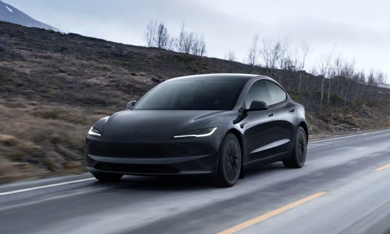 Tesla iese pe piață cu un model mai ieftin, pentru a concura vehiculele chinezești