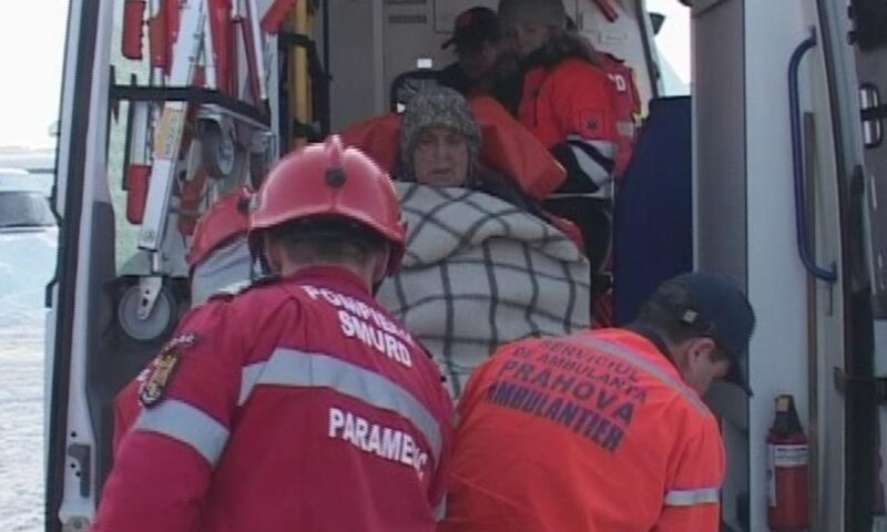 Gerul face victime în Prahova. Două persoane au ajuns la spital cu hipotermie