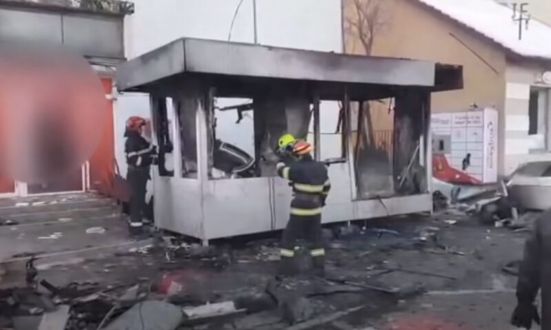 Explozie într-o plăcintărie din Gherla. Local distrus complet după un incendiu