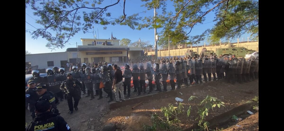 Guatemala, în stare de asediu. Șapte polițiști au murit după atacurile bandelor criminale