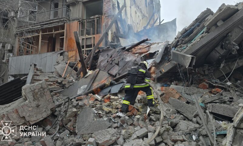 Două persoane au murit în urma atacurilor lansate de Rusia asupra Kievului