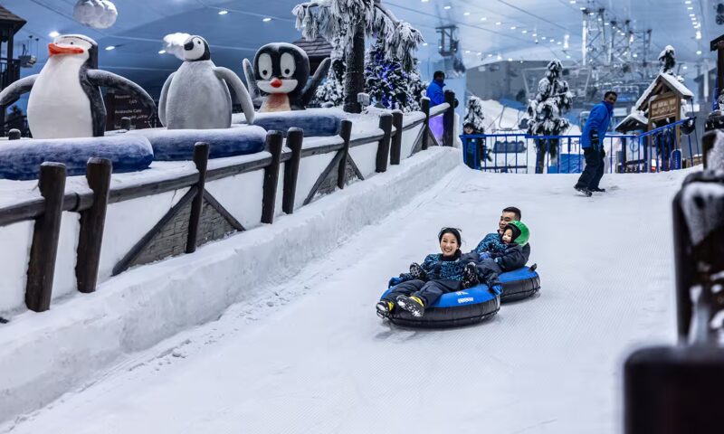 Cum a apărut Ski Dubai: muntele de zăpadă din Mall of the Emirates