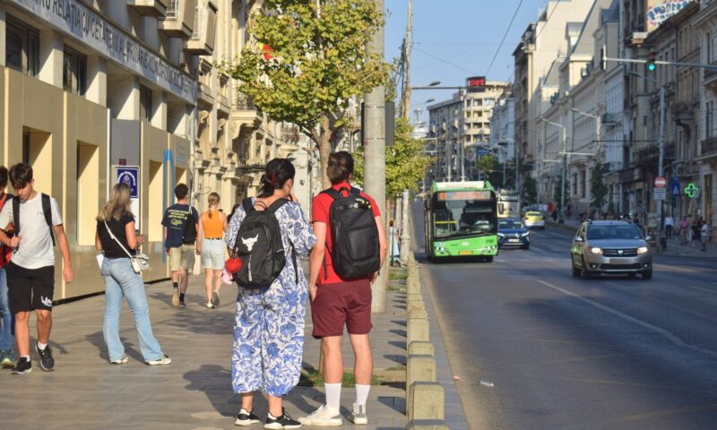 Câți locuitori ai Capitalei circulă gratuit cu STB și Metrorex. Categoriile scutite de plată