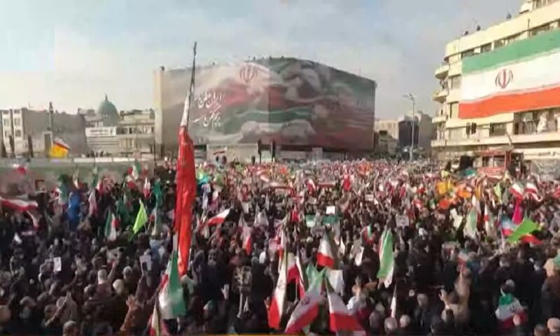 Armele de foc, folosite în timpul protestelor din Iran. Surse medicale vorbesc despre răni grave