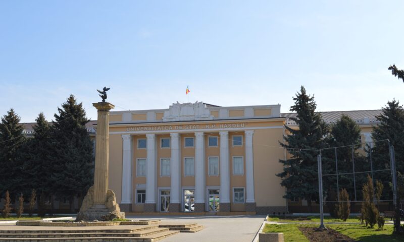 Universitatea din Cahul, absorbită de Universitatea Tehnică. Guvernul promite investiții, studenții nemulțumiți de decizie