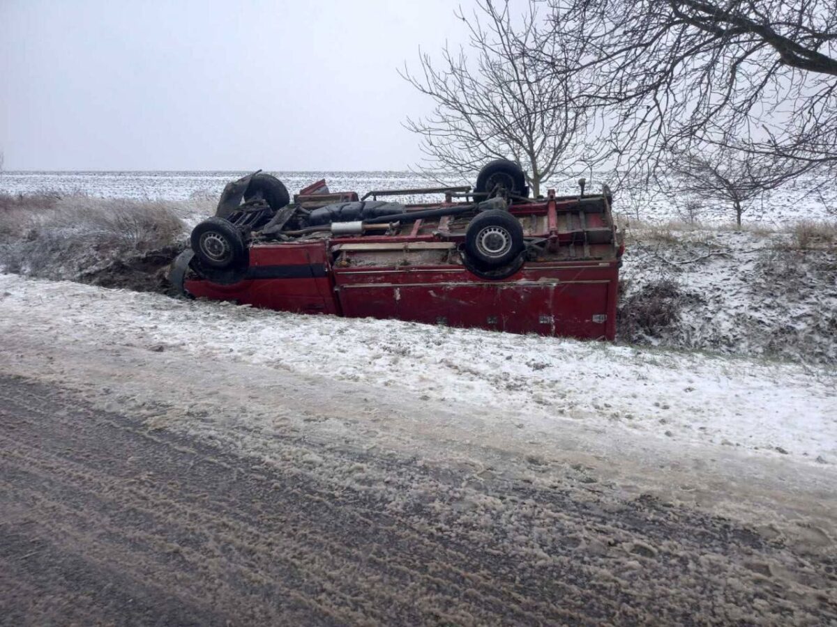 Accidente în lanț din cauza ninsorii. Bilanț alarmant pe șoselele din Republica Moldova. Video