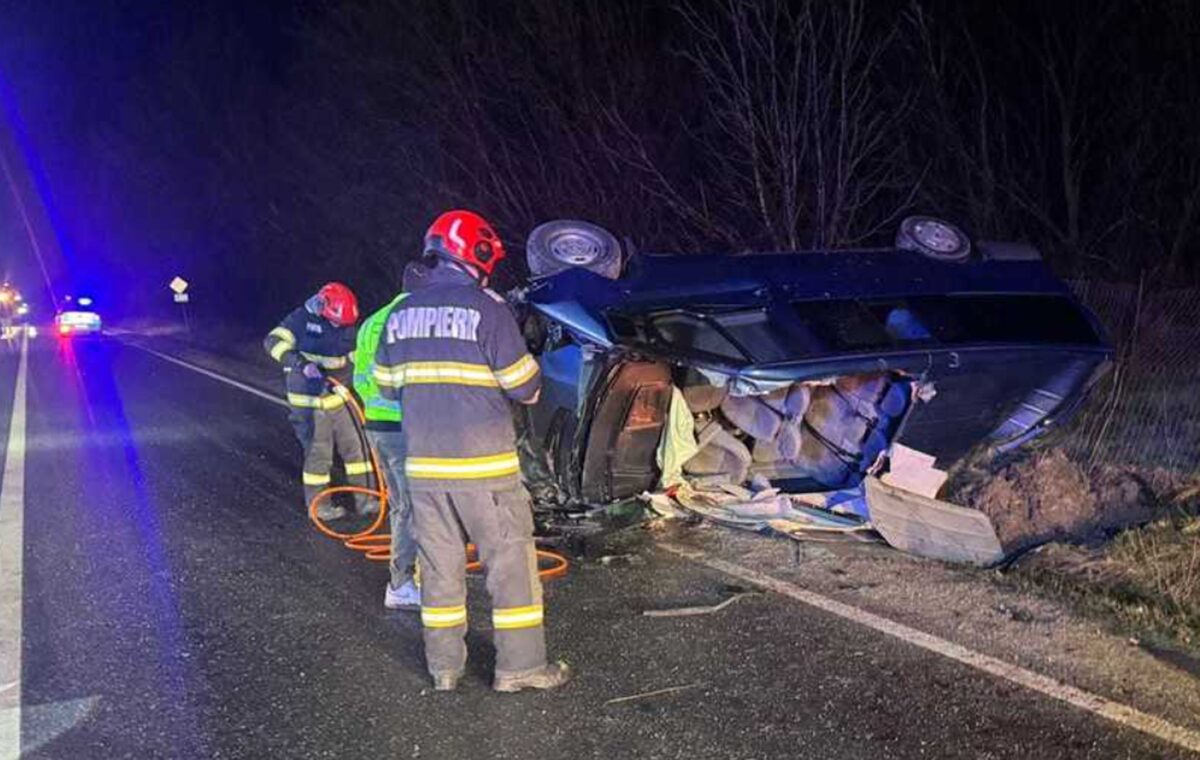 Accident în Buzău între o mașină și o autoutilitară. Două persoane au murit, traficul este oprit