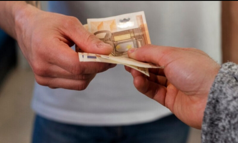 Germania înăsprește regulile legate de acordarea ajutoarelor sociale. Zeci de mii de români, afectați