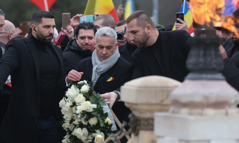 Călin Georgescu, mesaj pentru susținători de Ziua Unirii: Suntem obosiți de nedreptate, nu de muncă